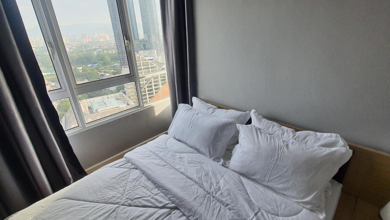 Homestay Jalan Tun Razak: Central Location Near Healthcare & Cultural Hubs Kuala Lumpur Exterior photo